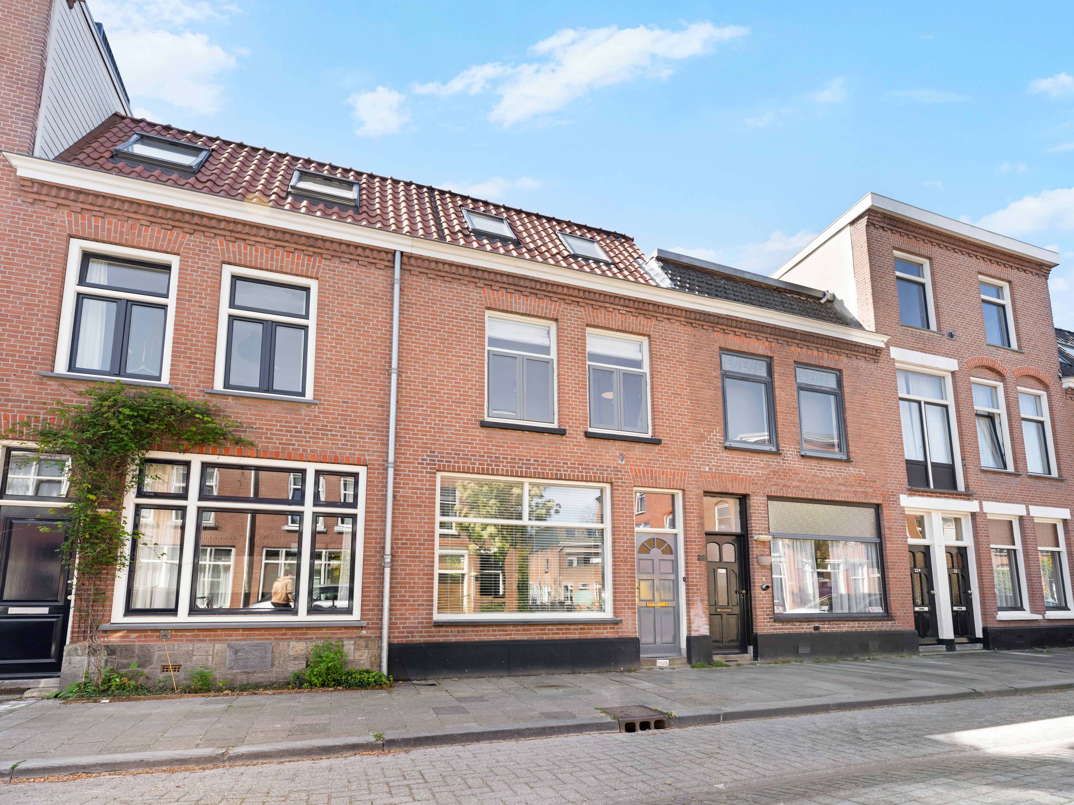 Photo 36 of Van Lennepstraat 18