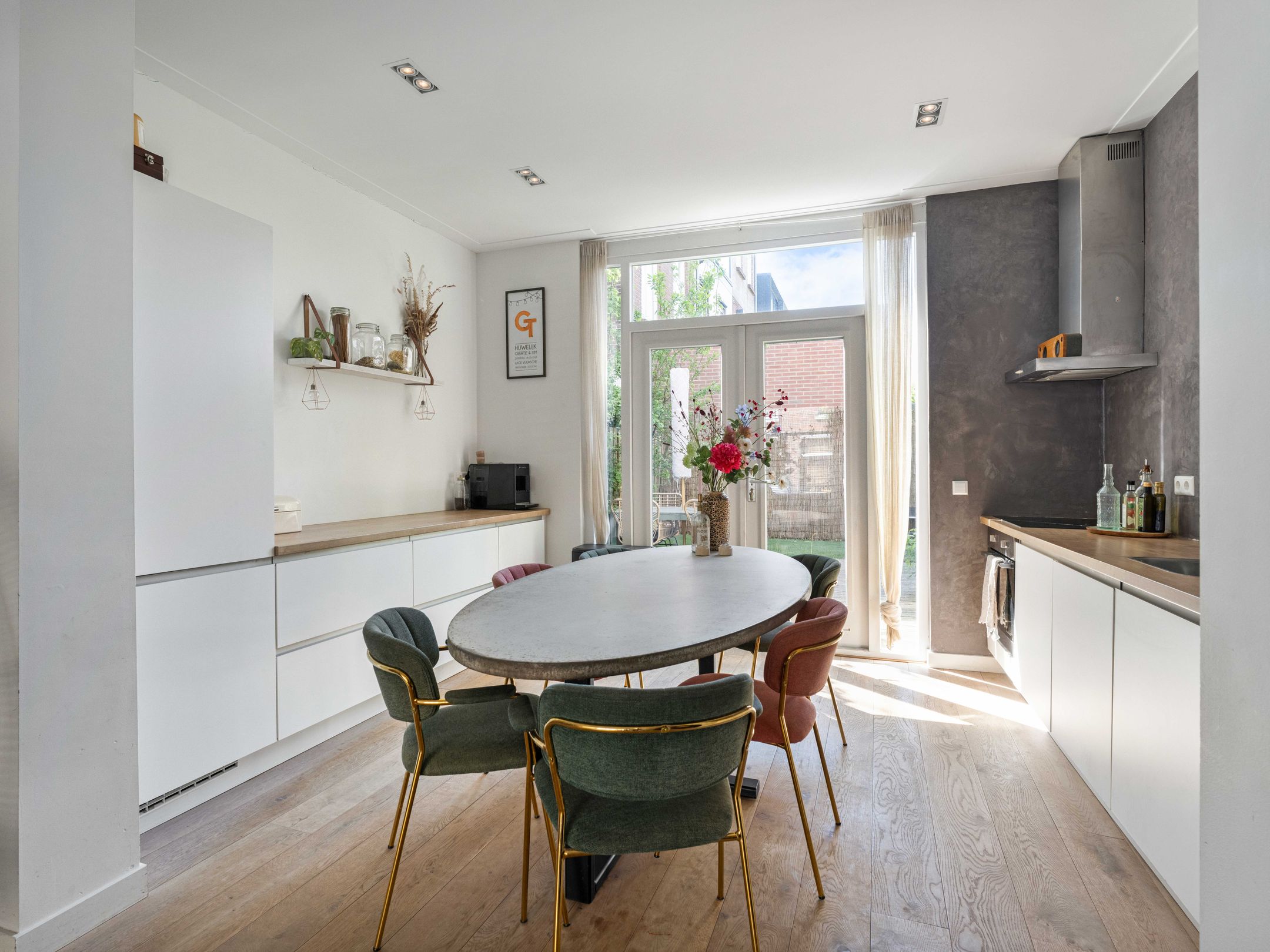 Photo 9 of Van Lennepstraat 18