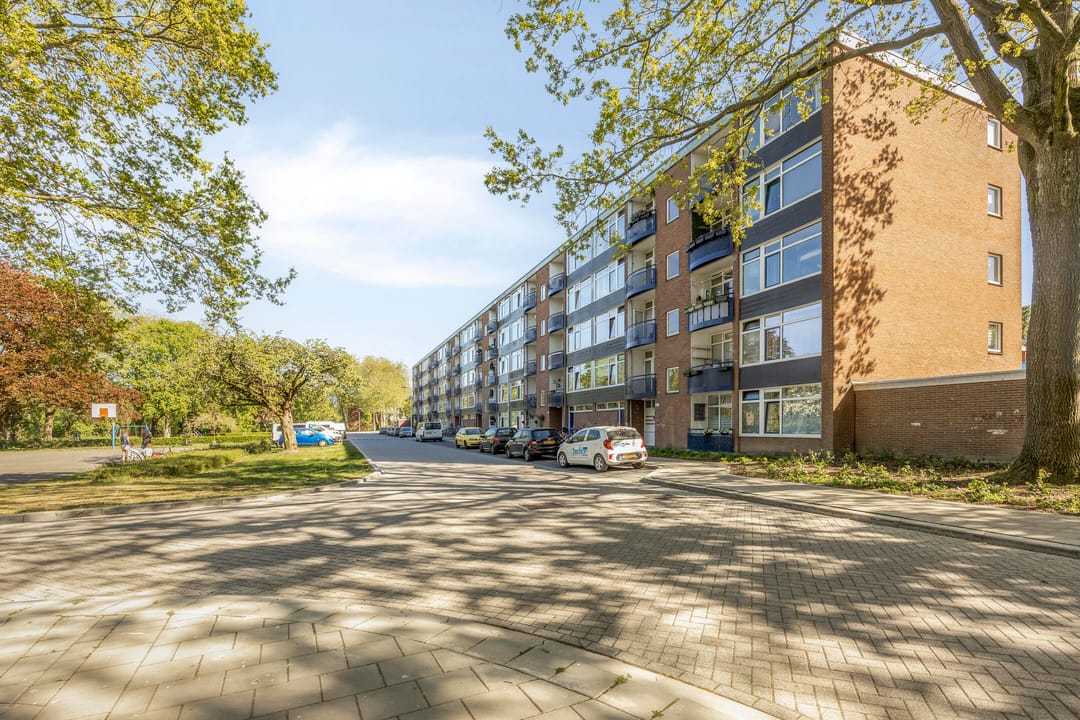 Photo 1 of Haringvlietstraat 78