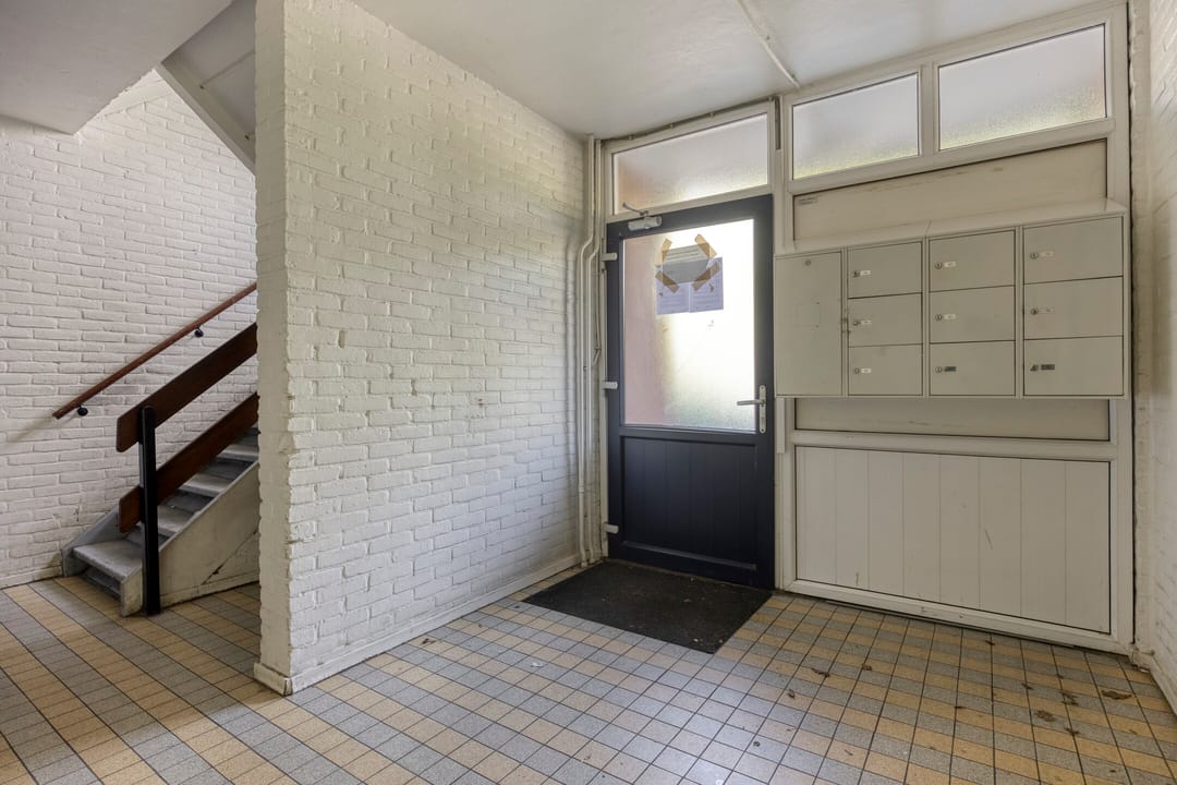 Photo 11 of Haringvlietstraat 78