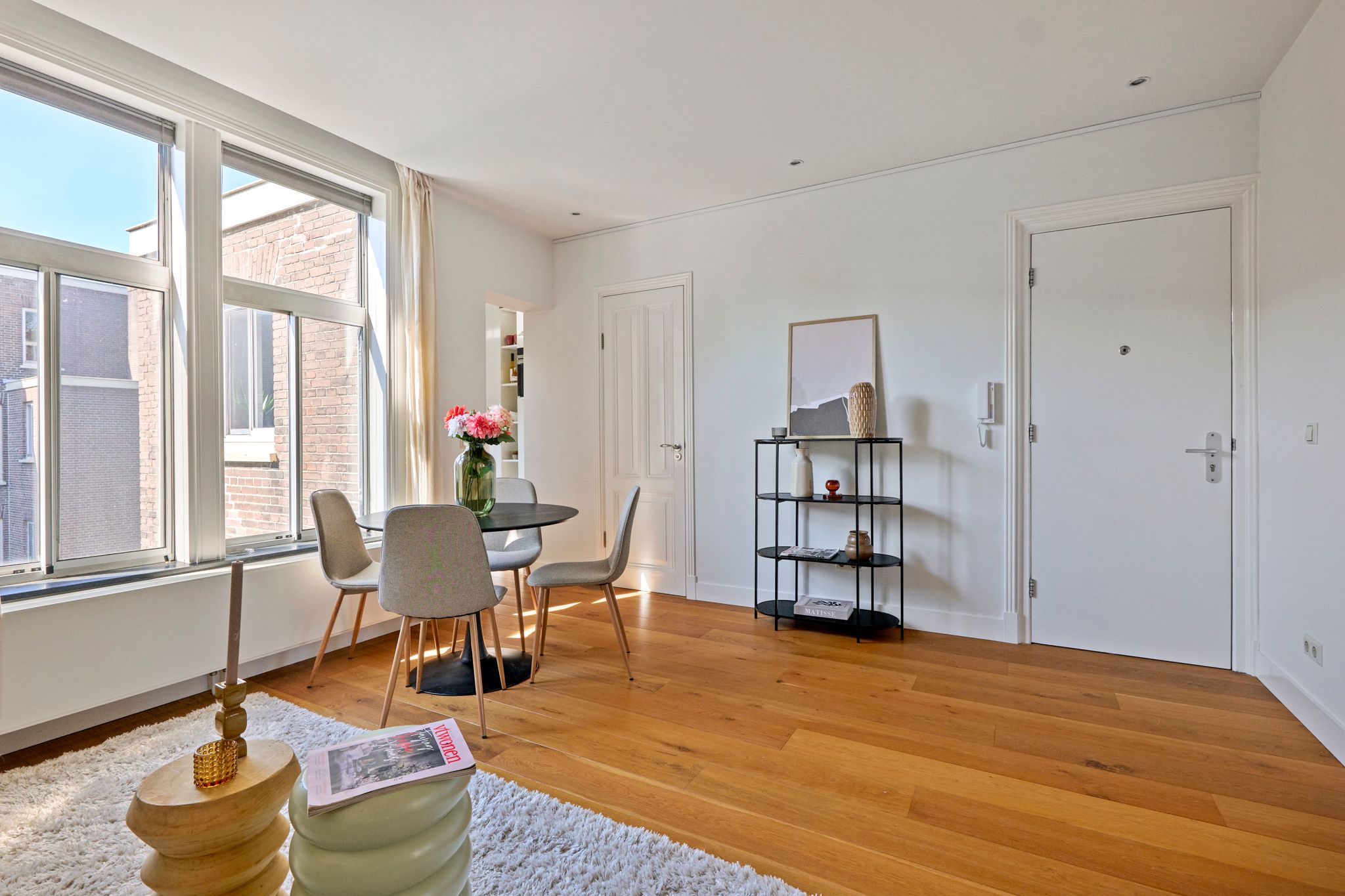 Photo 9 of Van Houweningenstraat 82-3
