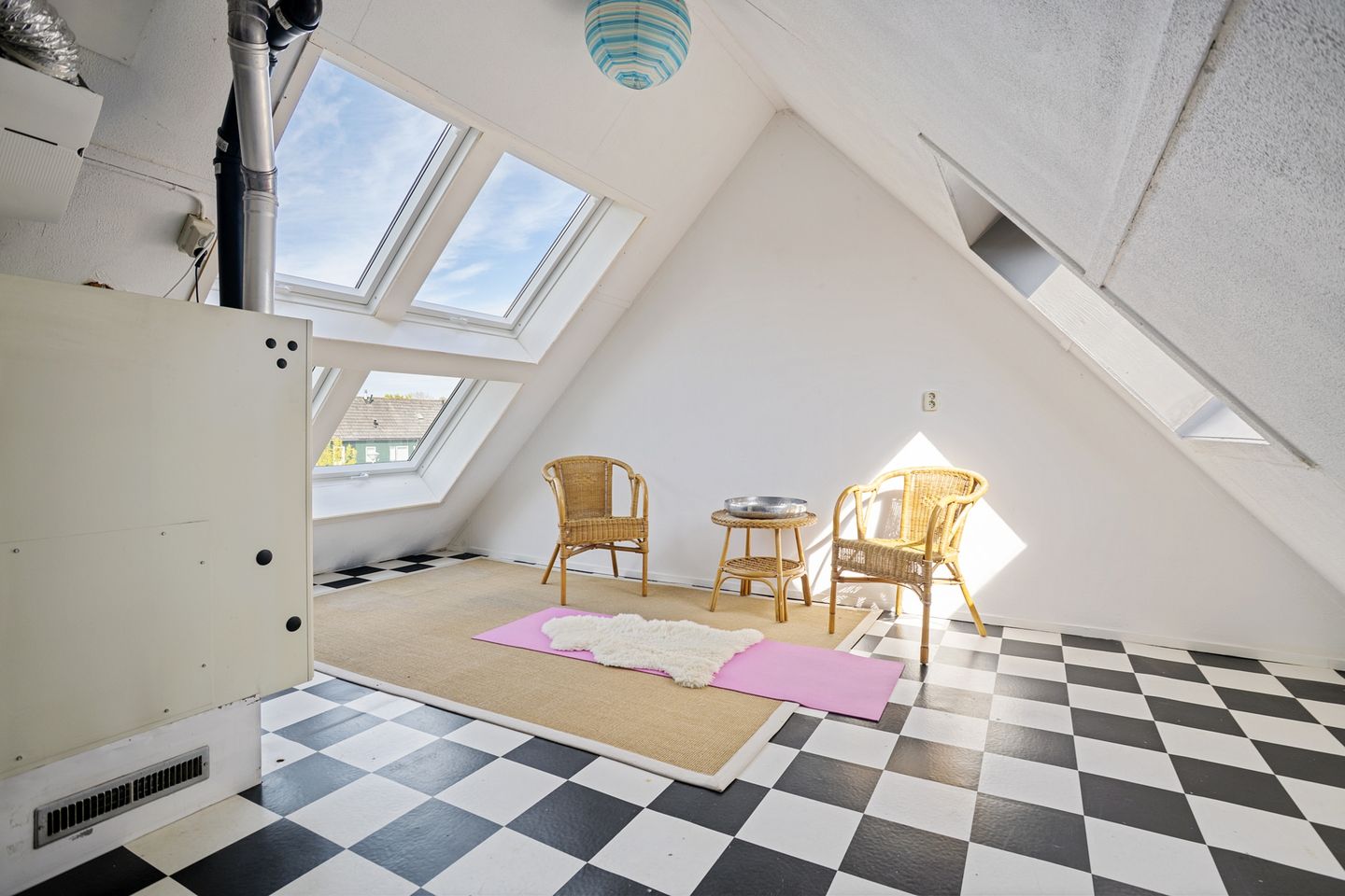 Photo 19 of Zwanebloem 45