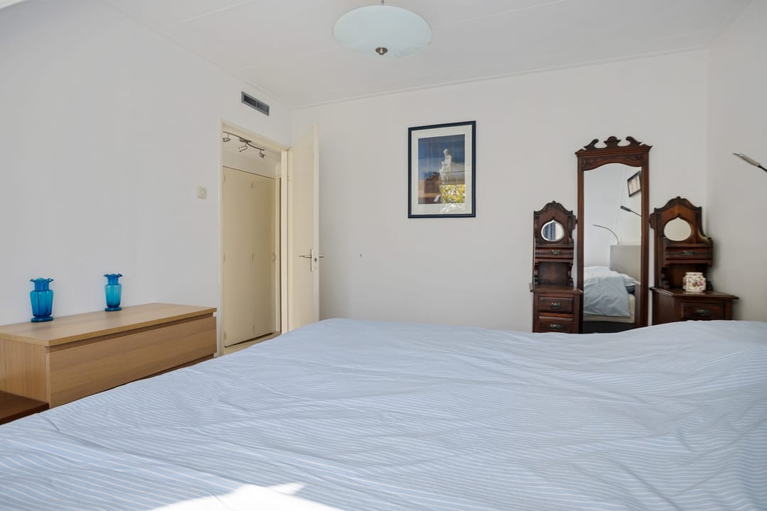 Photo 17 of Zwanebloem 45