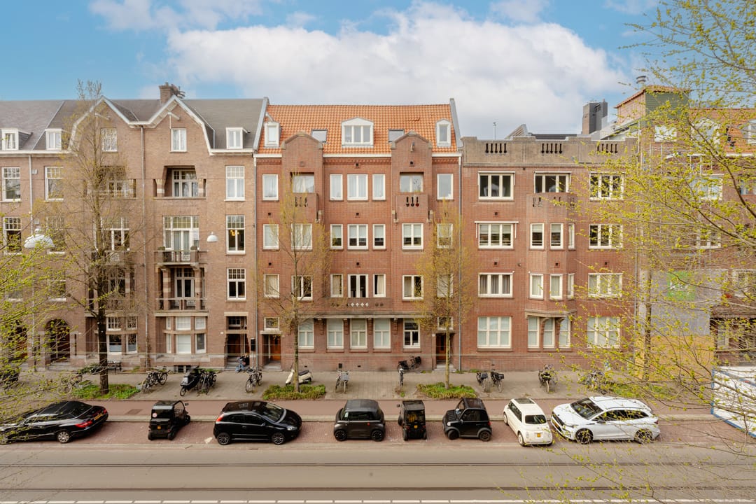 Photo 38 of De Lairessestraat 91