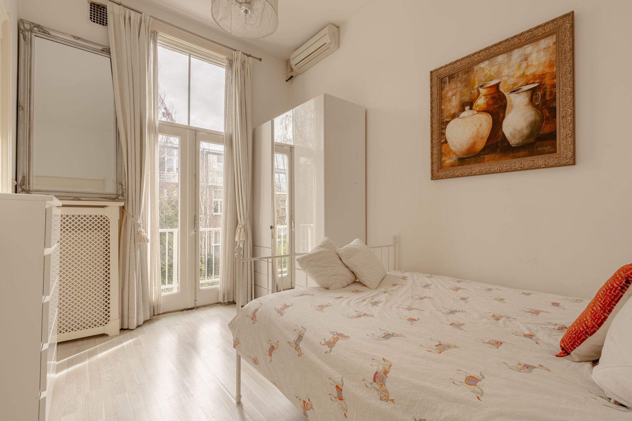 Photo 21 of De Lairessestraat 91