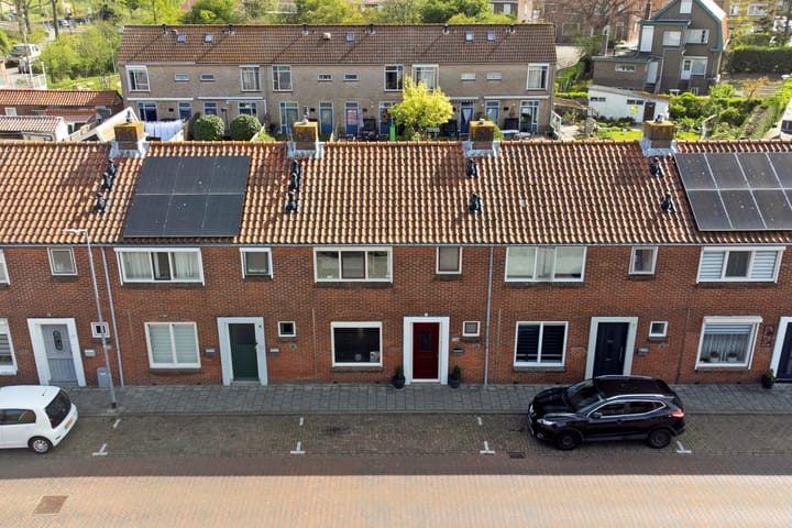 Photo 3 of Burg. Langebeekestraat 24