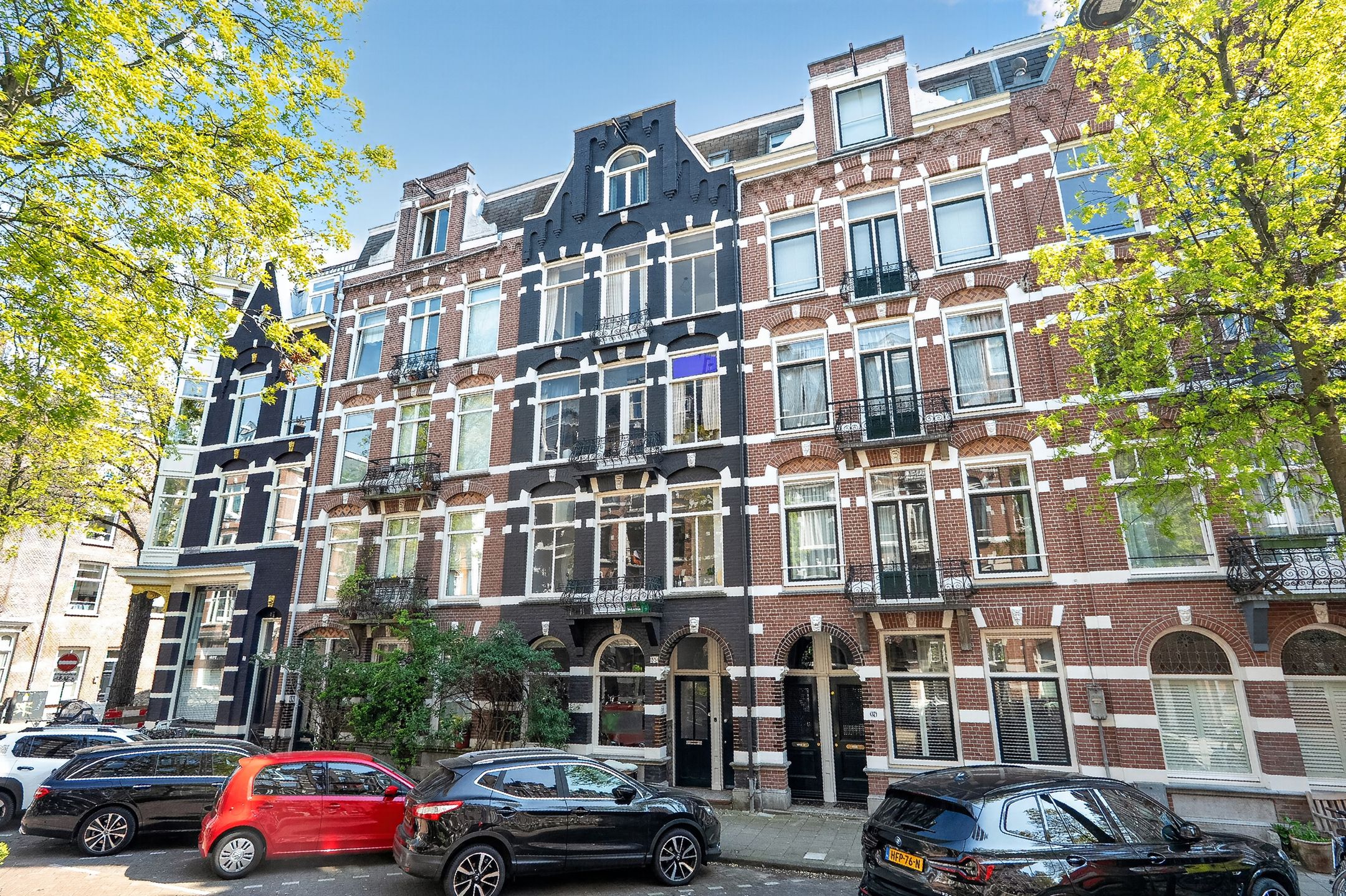 Photo 27 of Derde Helmersstraat 35-H
