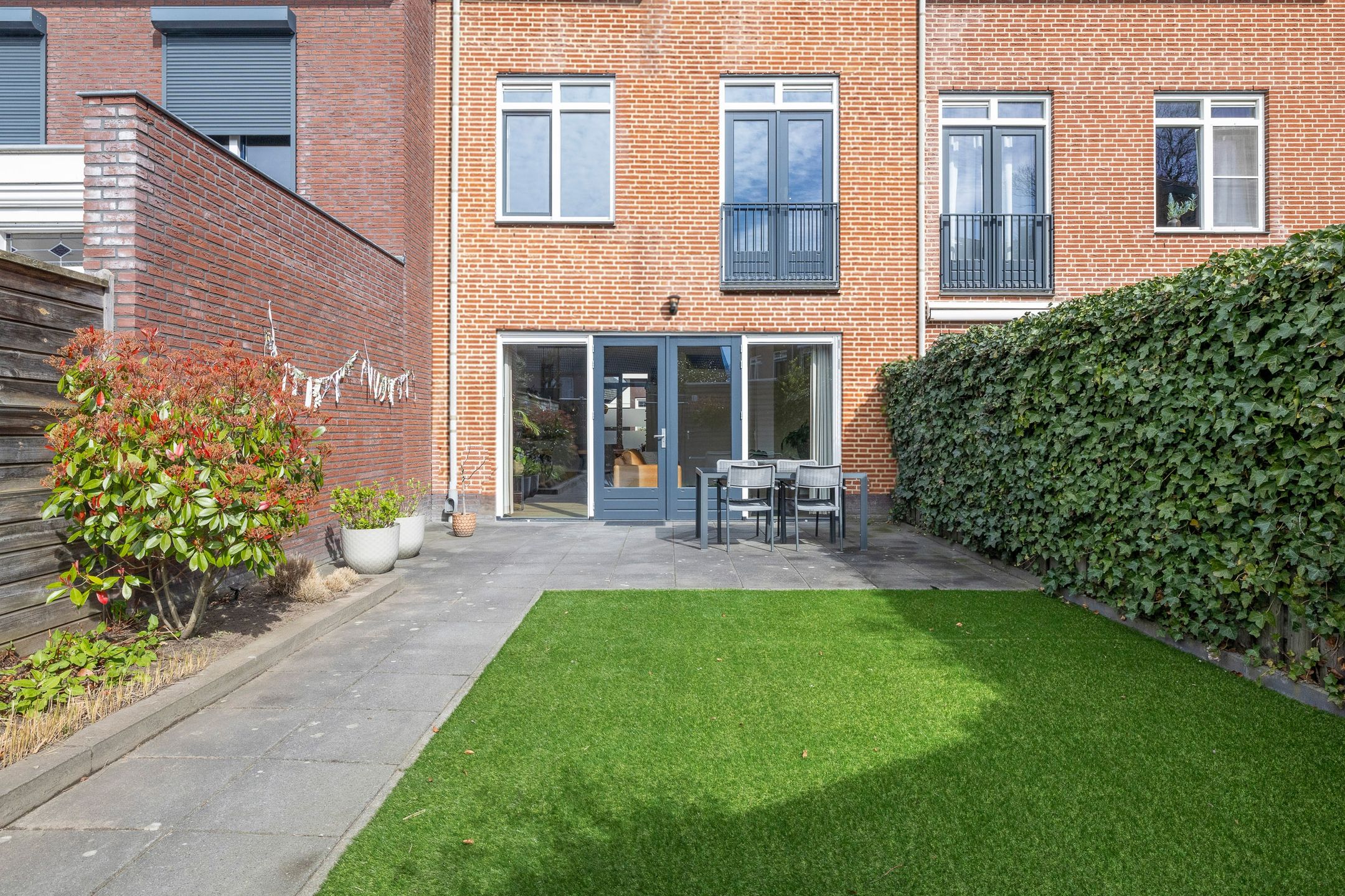 Photo 33 of Bernhardstraat 38