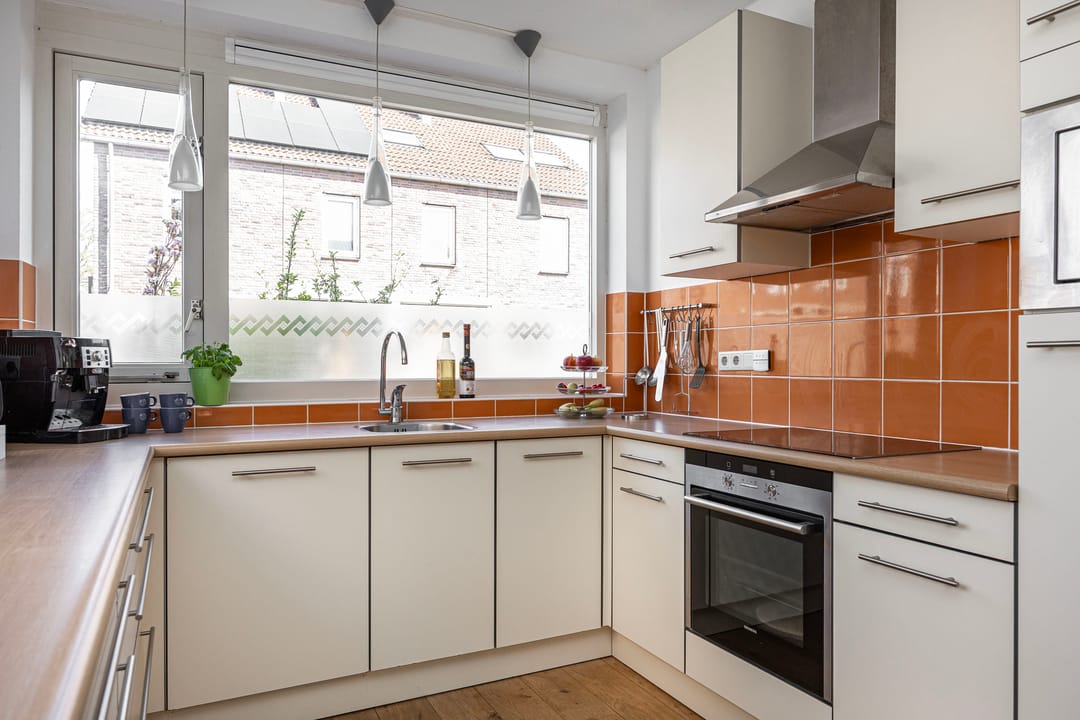 Photo 11 of P.A. van Deldenstraat 184