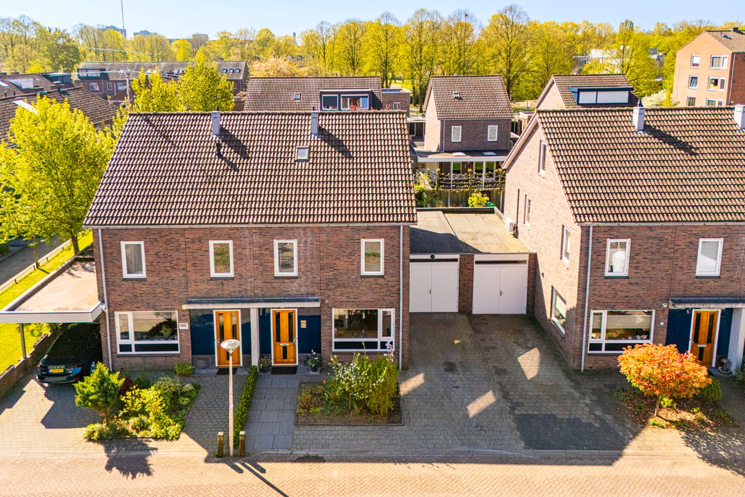 Photo 32 of P.A. van Deldenstraat 184