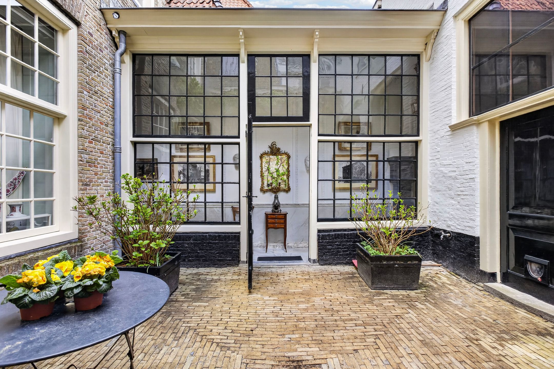 Photo 27 of Voorstraat 49