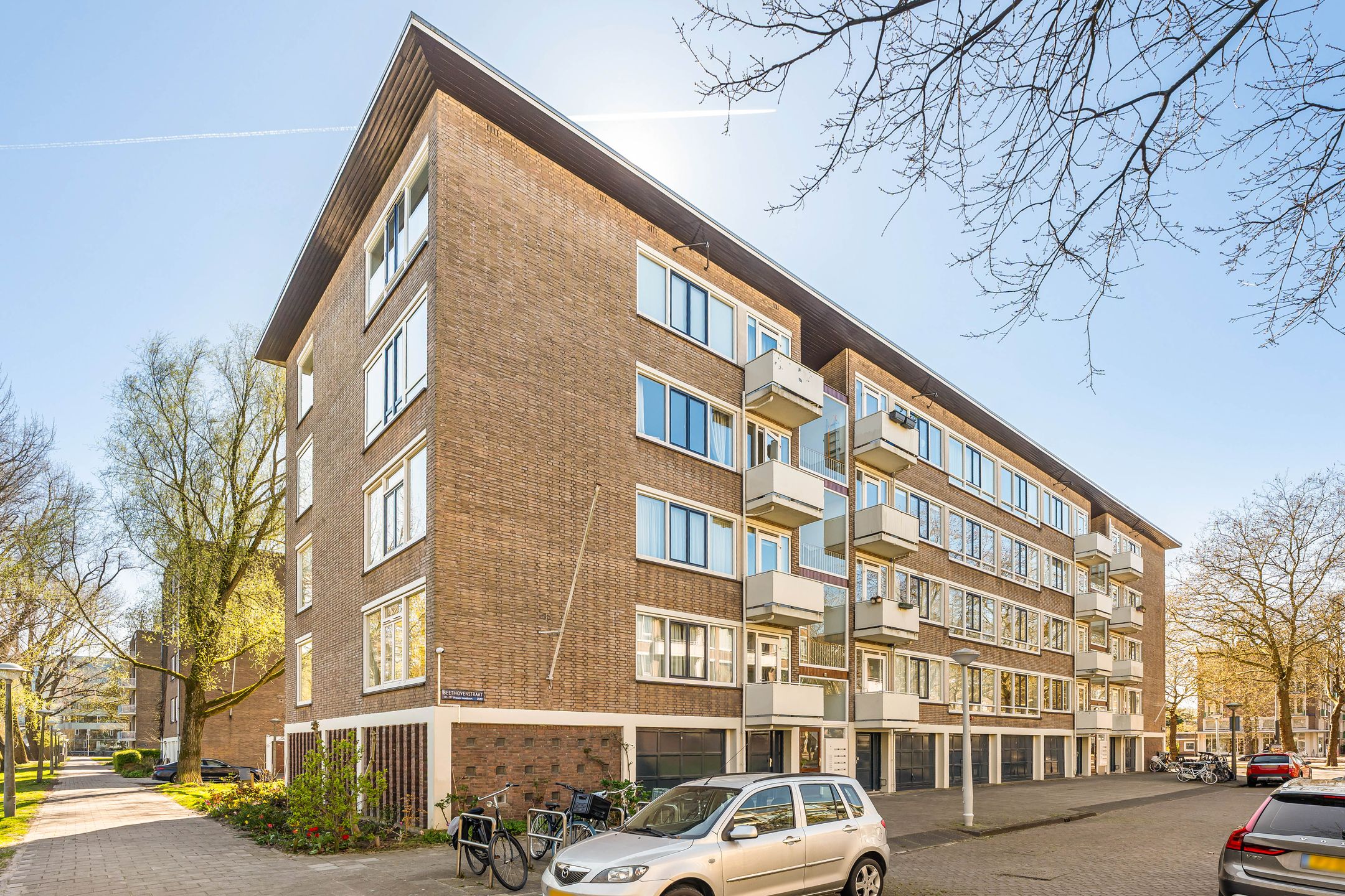 Photo 30 of Beethovenstraat 131-3