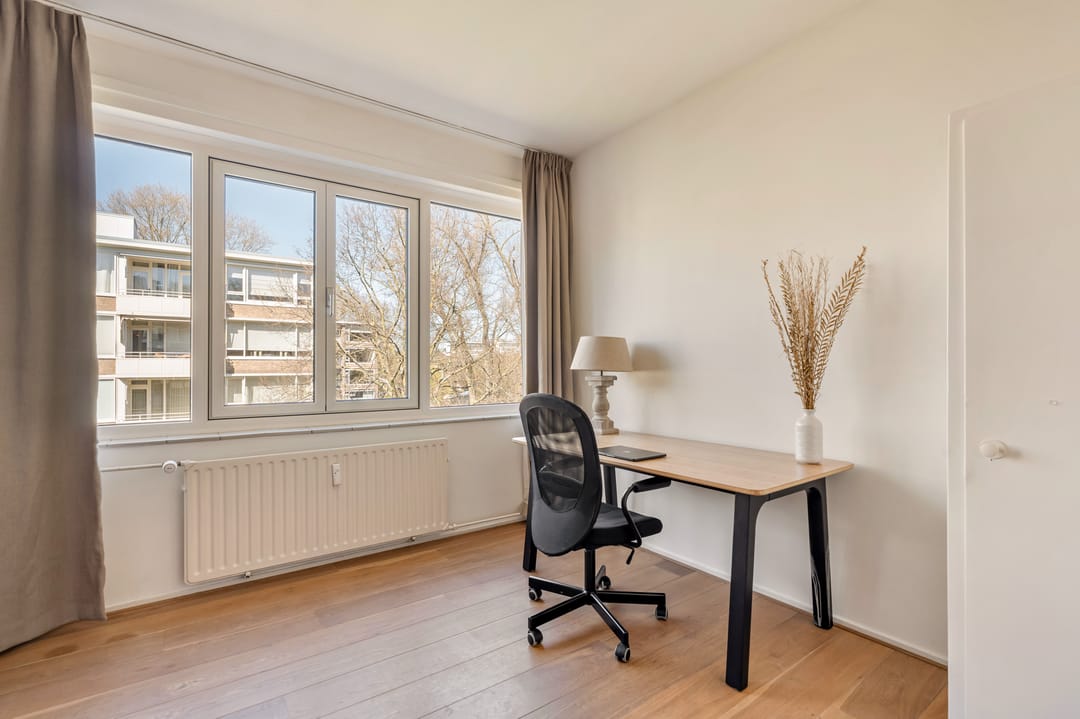 Photo 23 of Beethovenstraat 131-3