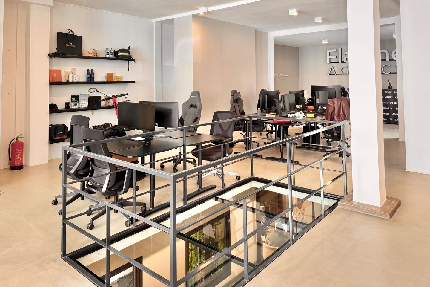 View photo 3 of Gerard Doustraat 246-H