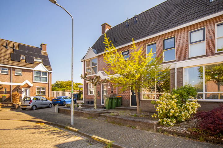 Photo 2 of De Gasperisingel 27