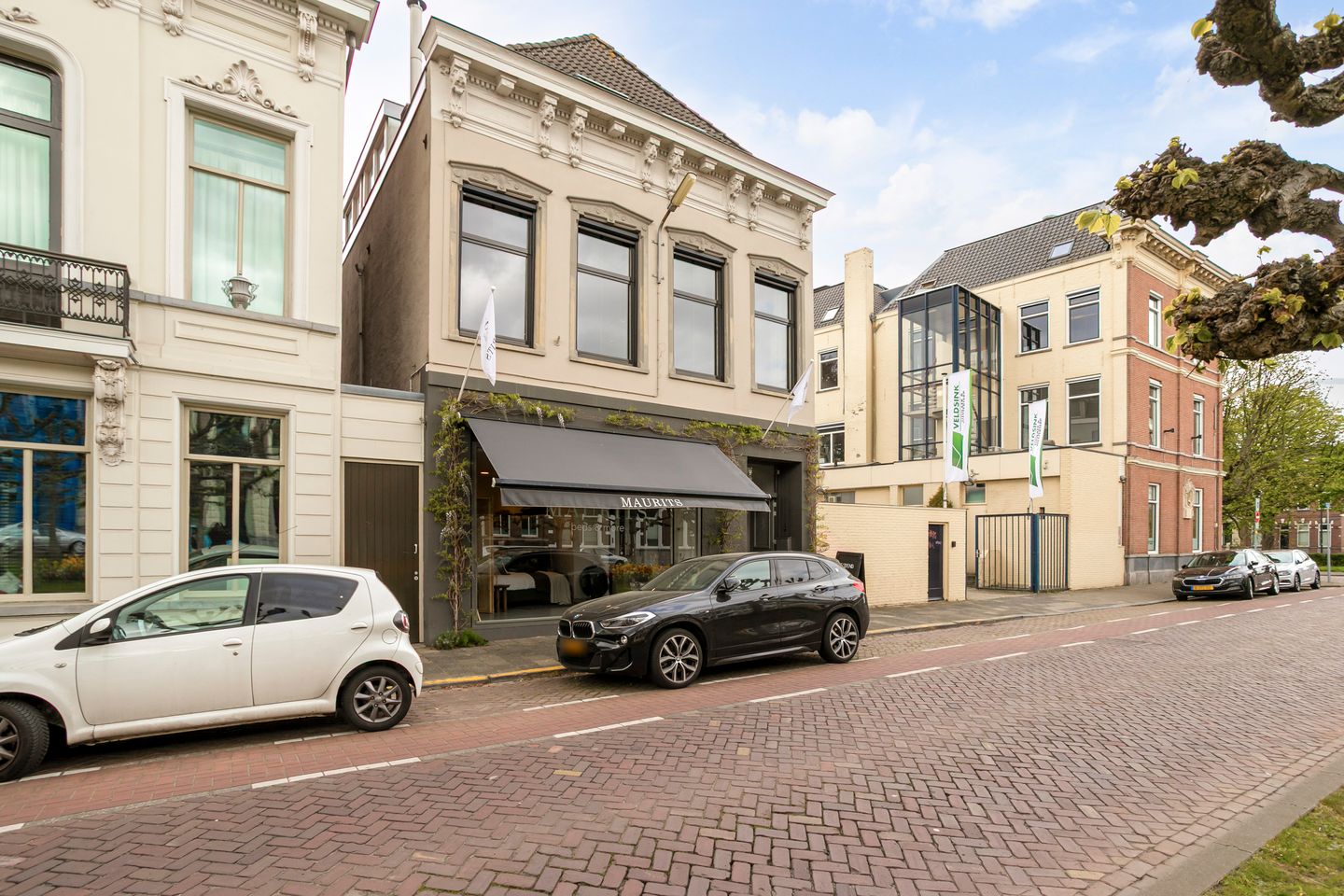 Bekijk foto 1 van Mauritsstraat 17