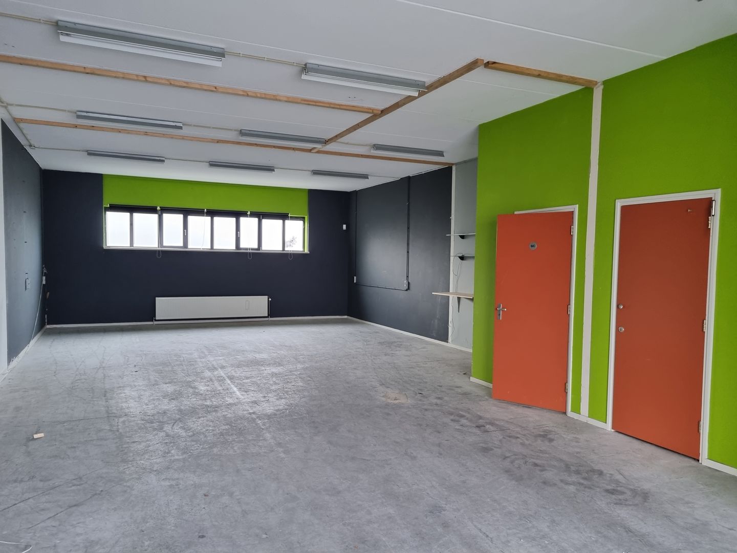 View photo 2 of Saturnusweg 4-D