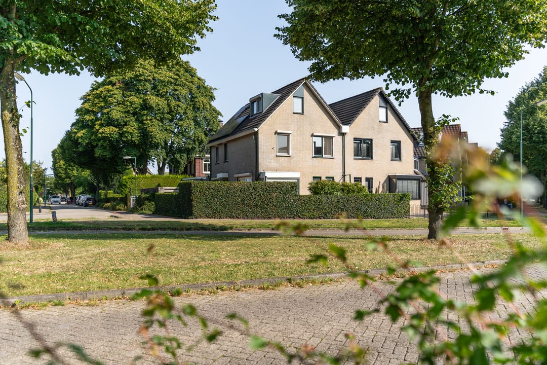 Photo 1 of Dorpsstraat 39