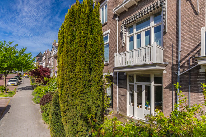Photo 4 of Burgemeester Weertsstraat 64