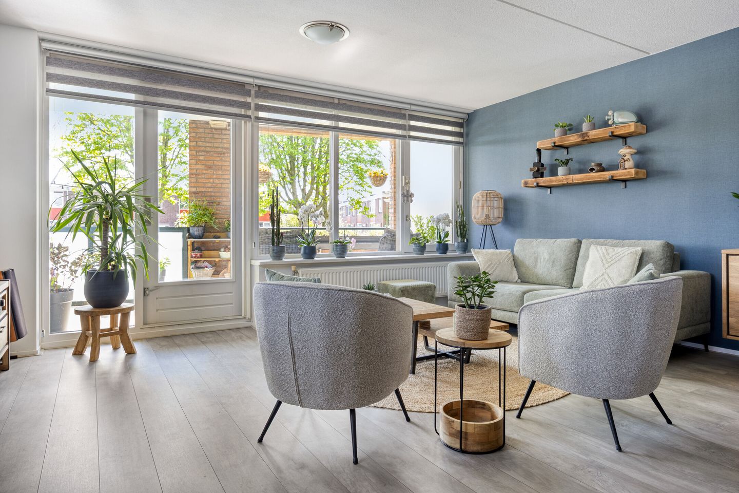 Ruime 3-kamer woning met zonnig zuidenbalkon in rustige Rotterdam-Zuid wijk — 19
