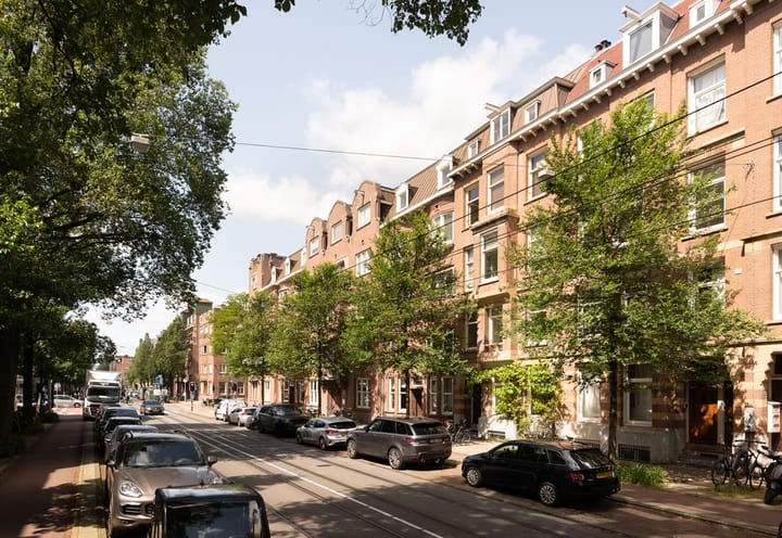 Photo 4 of De Lairessestraat 86-H