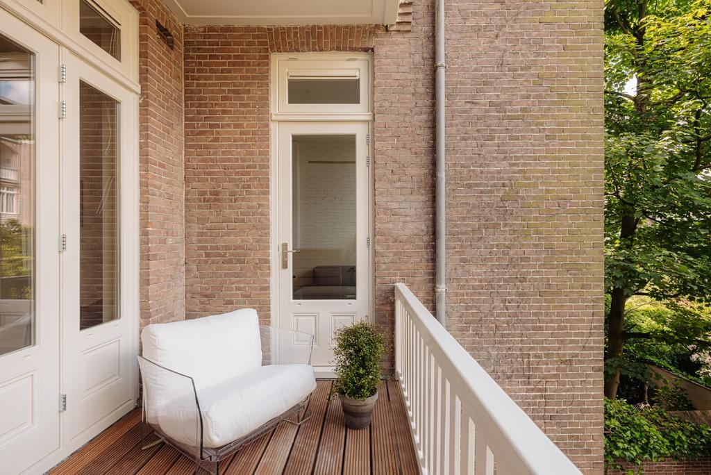 Photo 42 of De Lairessestraat 86-H