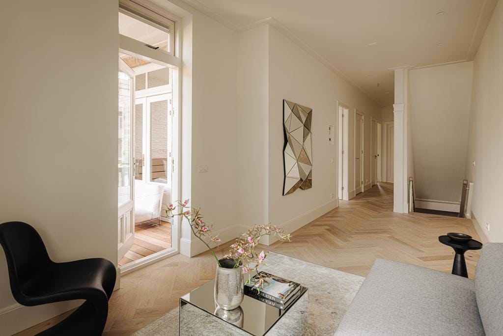 Photo 52 of De Lairessestraat 86-H
