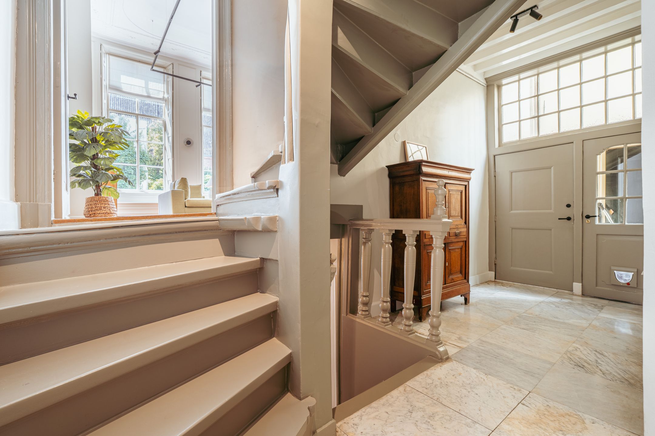 Photo 12 of Nieuwegracht 67