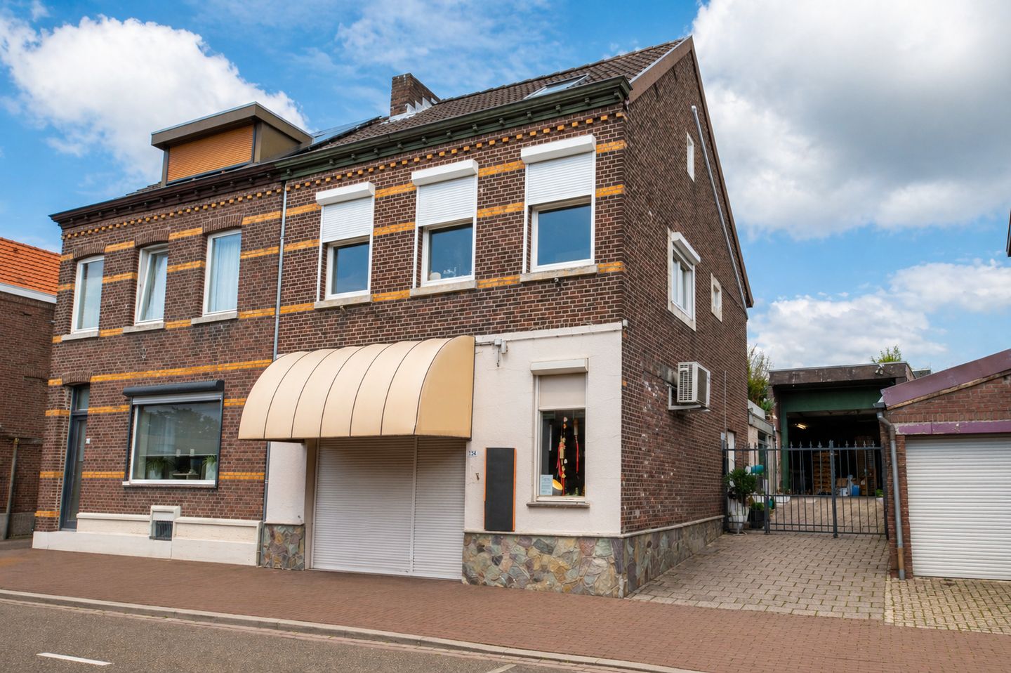 Bekijk foto 1 van Ambyerstraat Noord 134