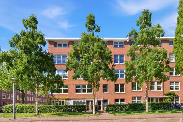 Photo 4 of Bloys van Treslongstraat 24-1