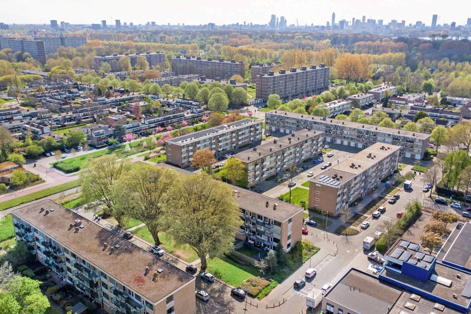 Photo 27 of Van Opbergenstraat 10