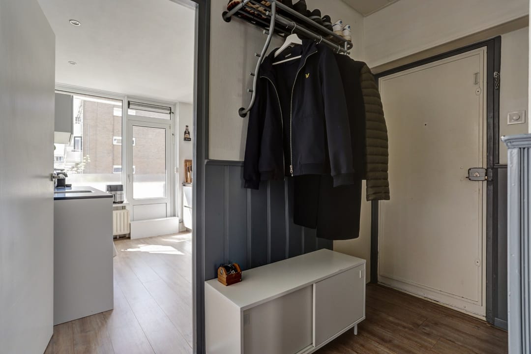 Photo 8 of Van Opbergenstraat 10