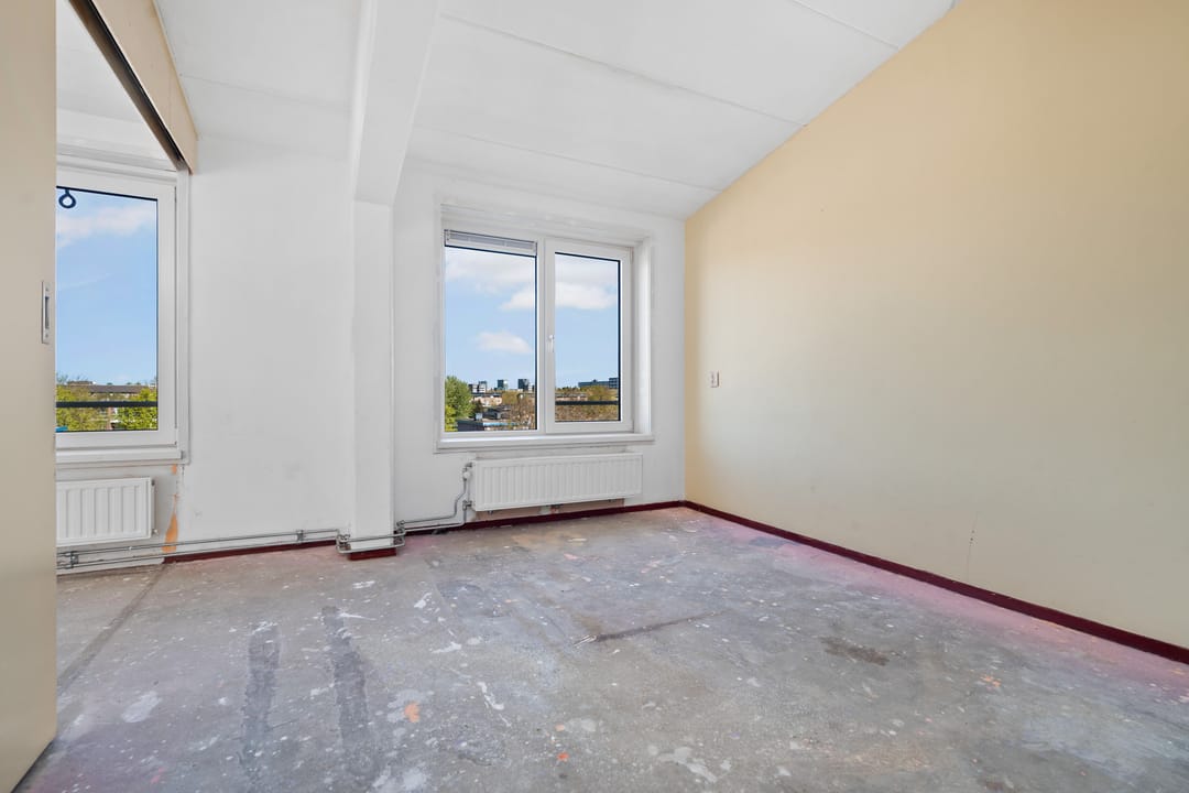 Photo 11 of Kloekhorststraat 323