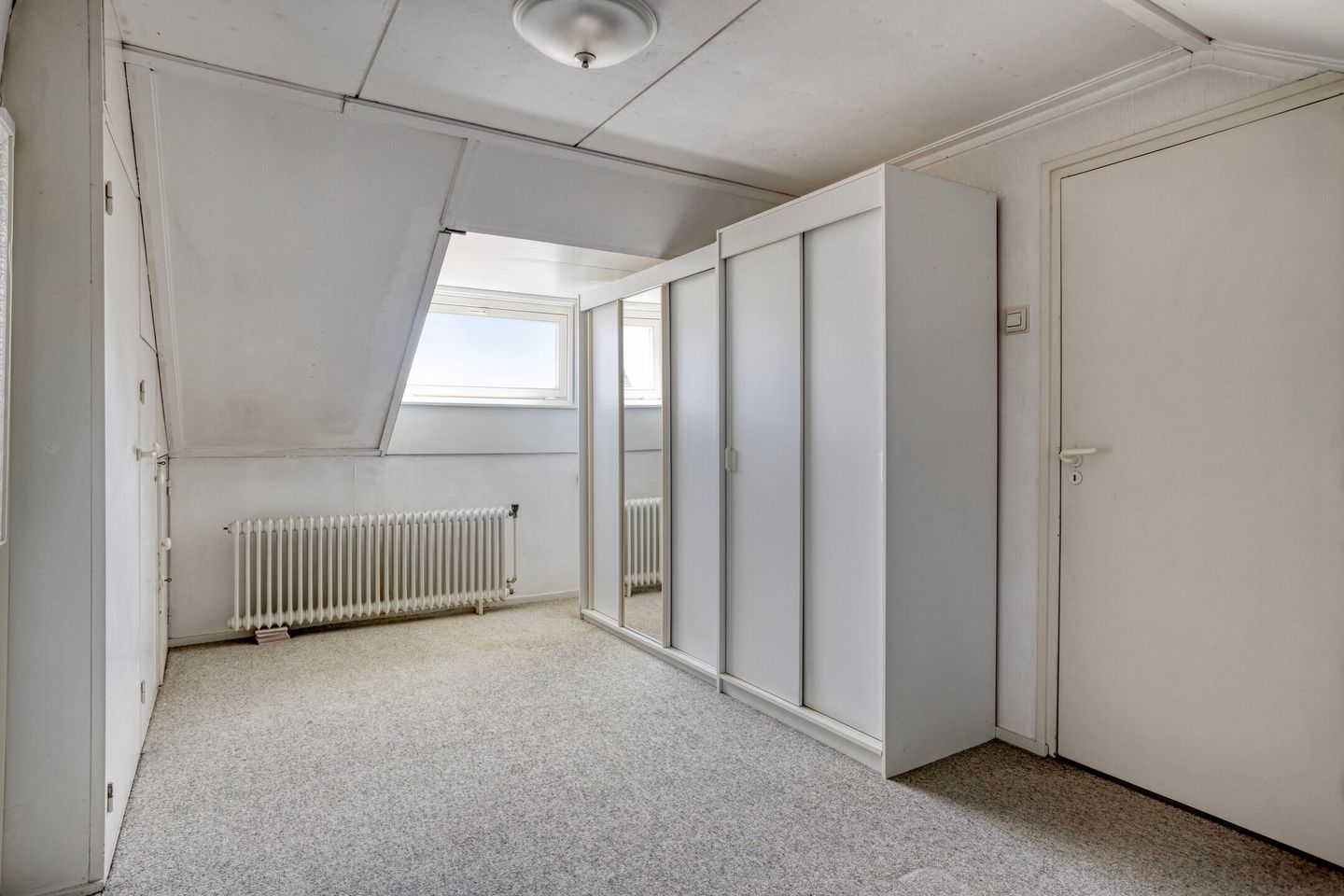 Ruimtelijke vrijstaande woning in Beek met dubbele bewoning en fijne tuin — 49