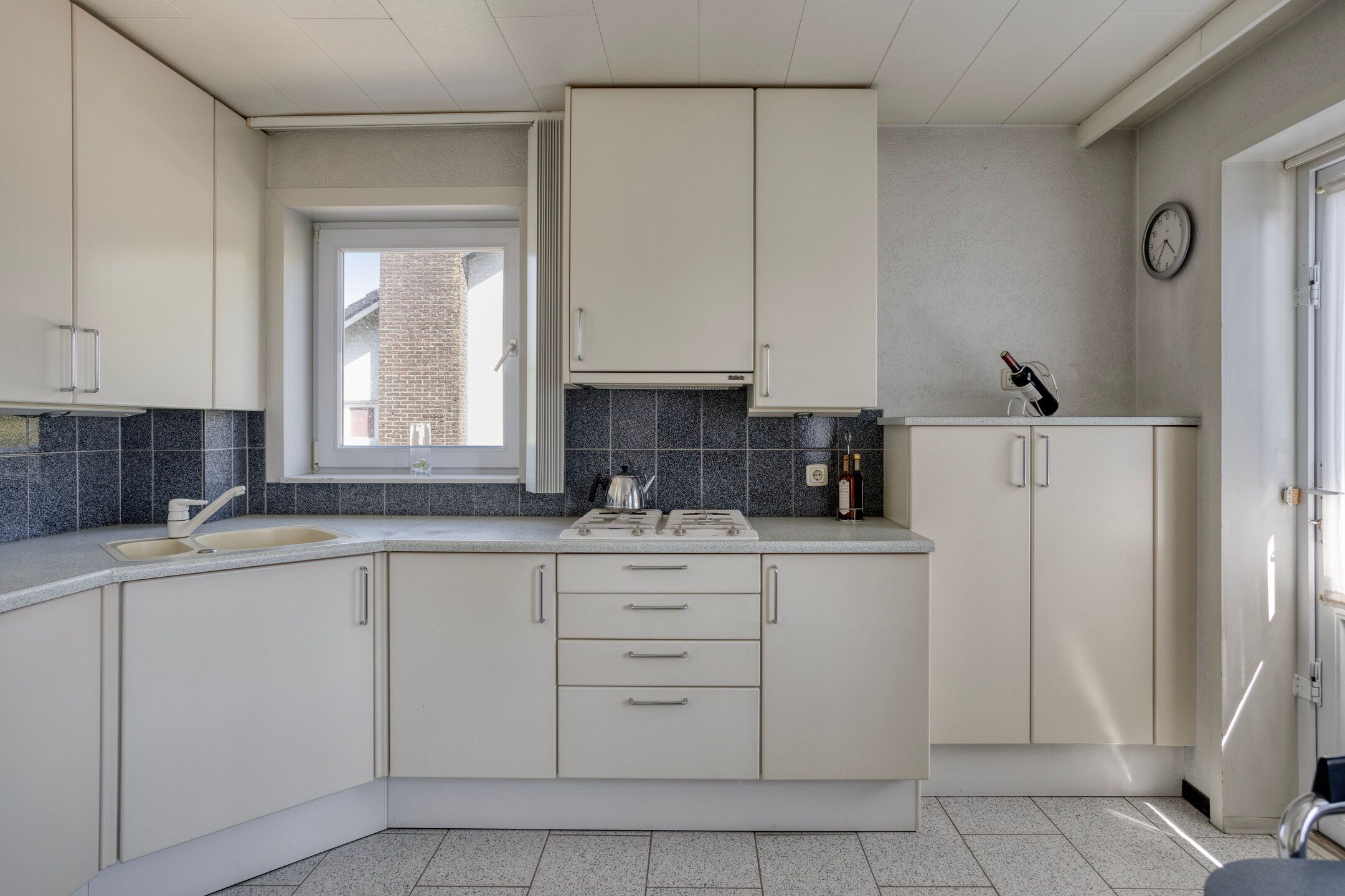 Ruimtelijke vrijstaande woning in Beek met dubbele bewoning en fijne tuin — 39