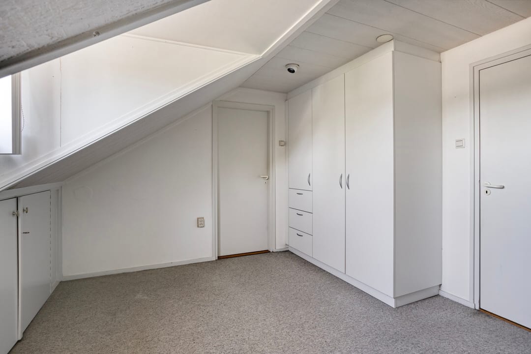 Ruimtelijke vrijstaande woning in Beek met dubbele bewoning en fijne tuin — 47
