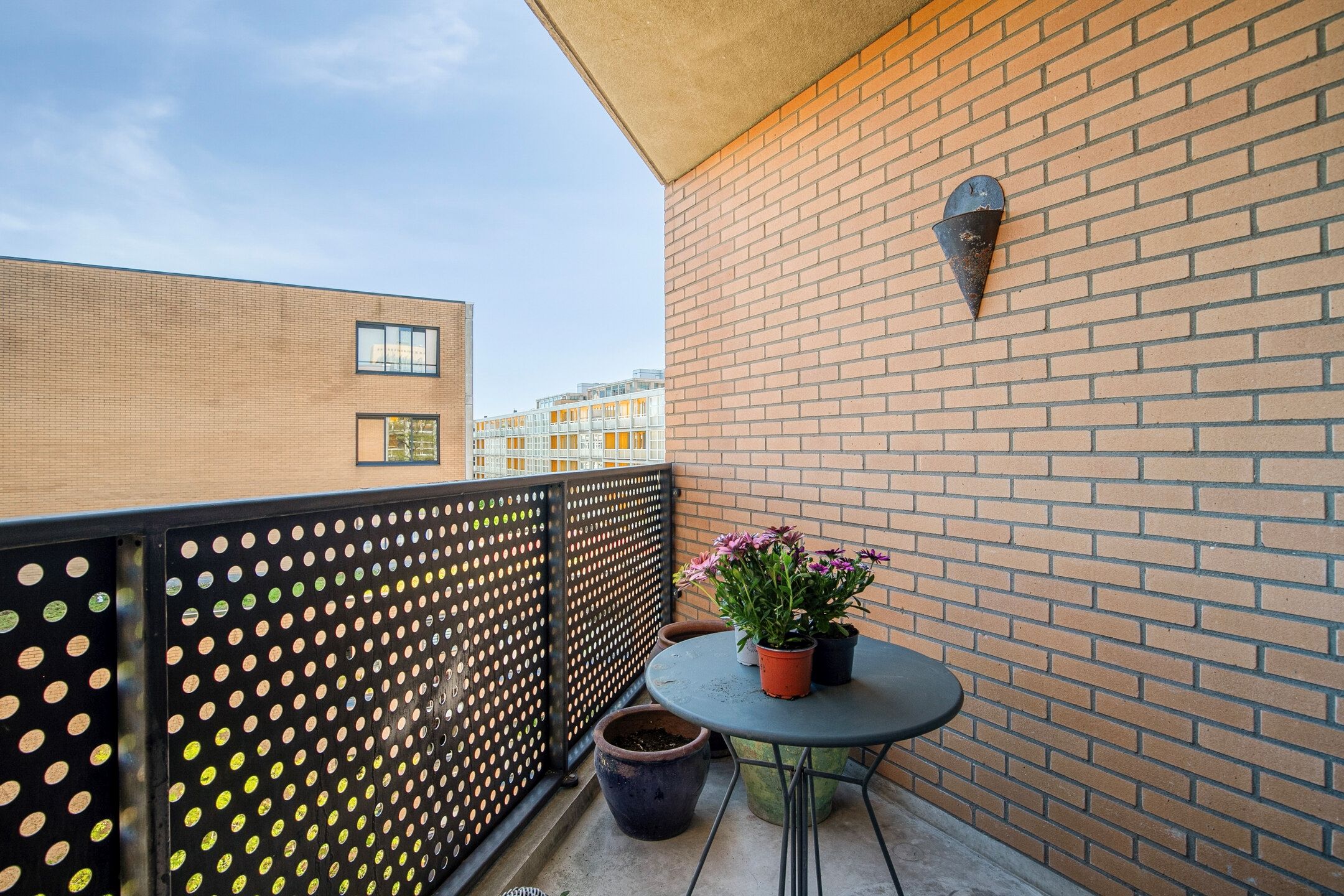 Spacious 4-room apartment with skyline views near Utrecht historic center — 27