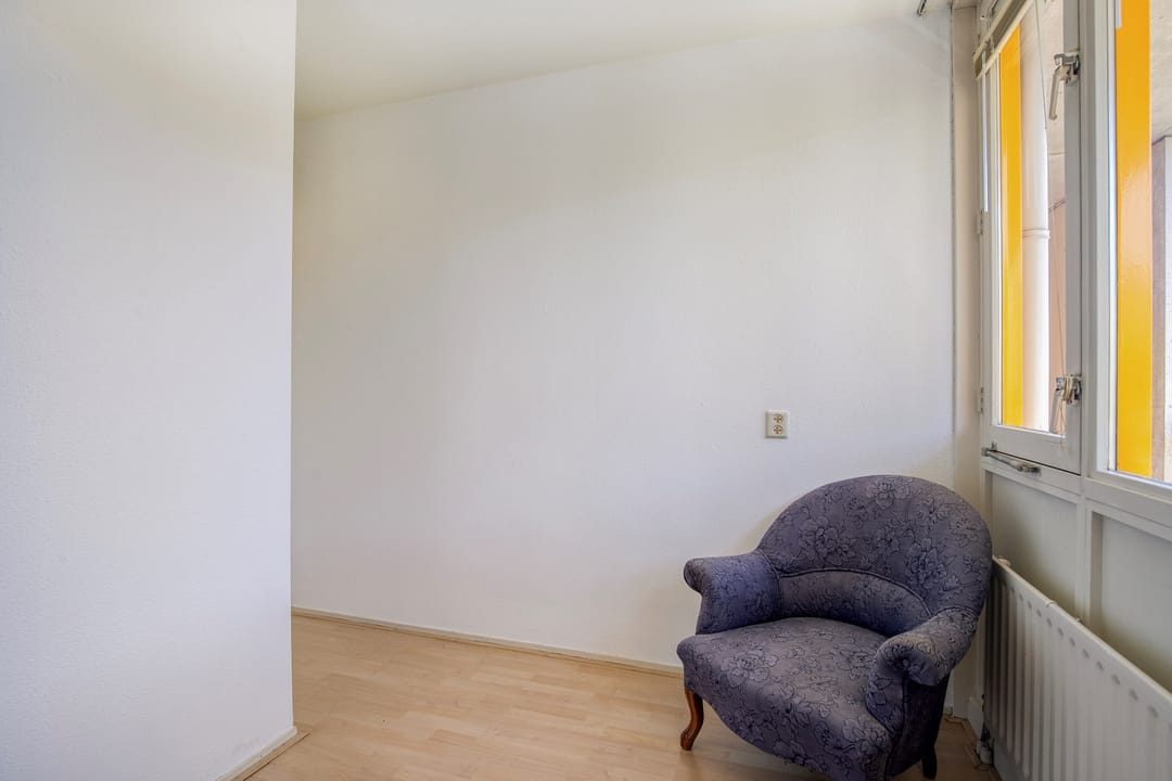 Spacious 4-room apartment with skyline views near Utrecht historic center — 32