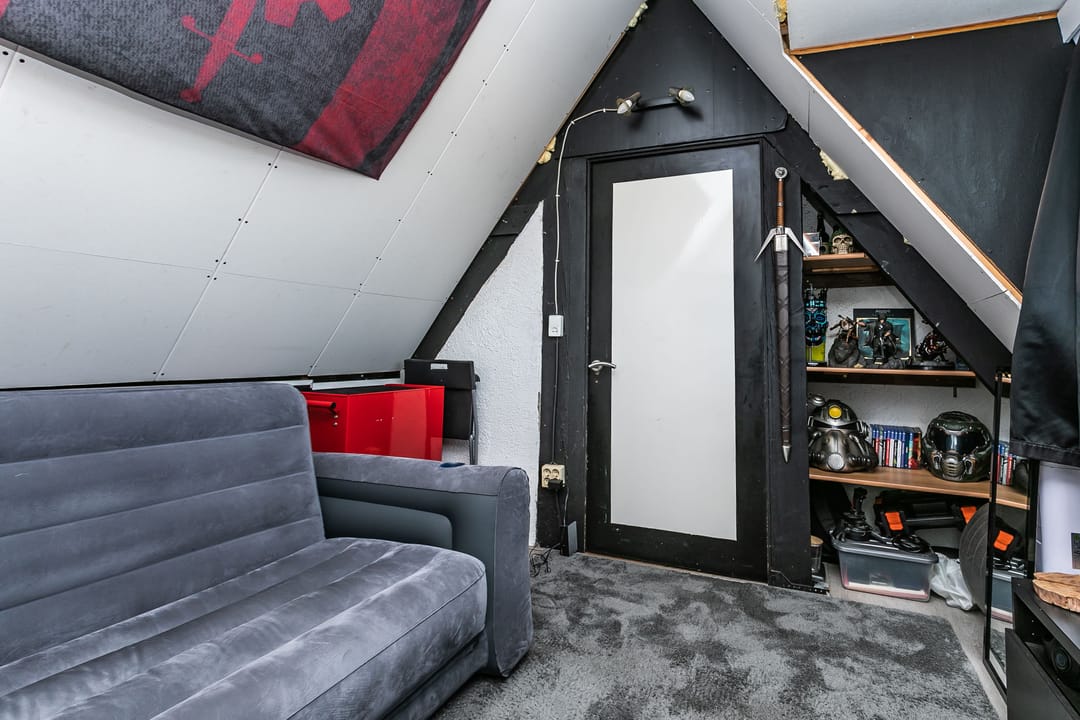 Renovated Semi-Detached Home with Double Garage in Brunssum — 26