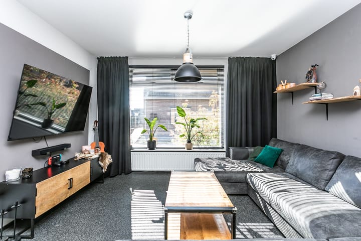 Photo 5 of Brunahildestraat 65
