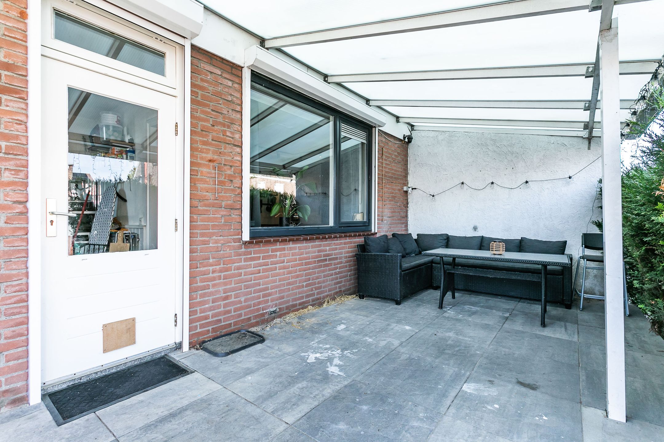 Renovated Semi-Detached Home with Double Garage in Brunssum — 30