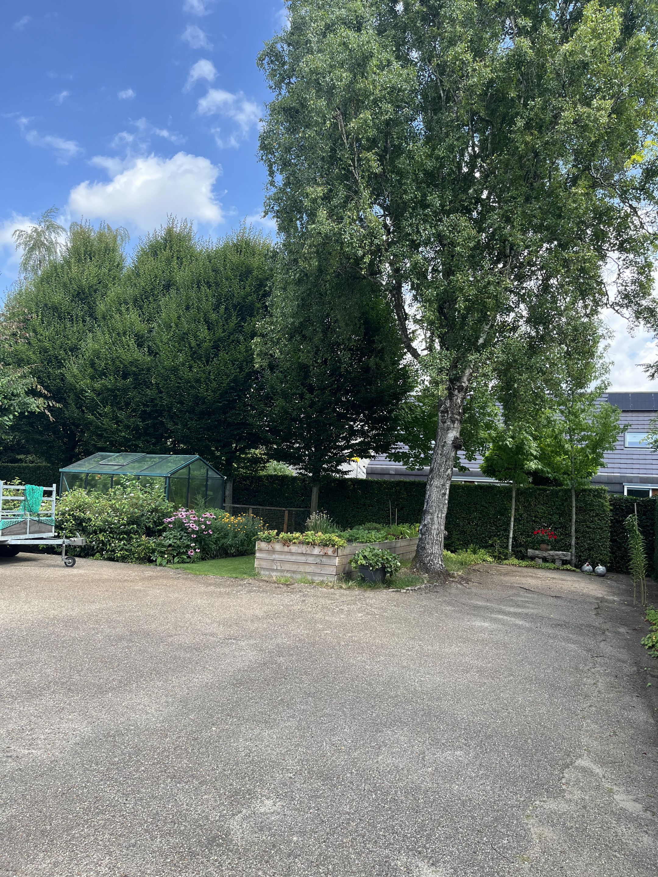 Unique Villa with Delightful Garden — 78