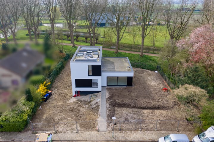 Vrijstaande woning te koop: Peppellaan 9, Dordrecht
