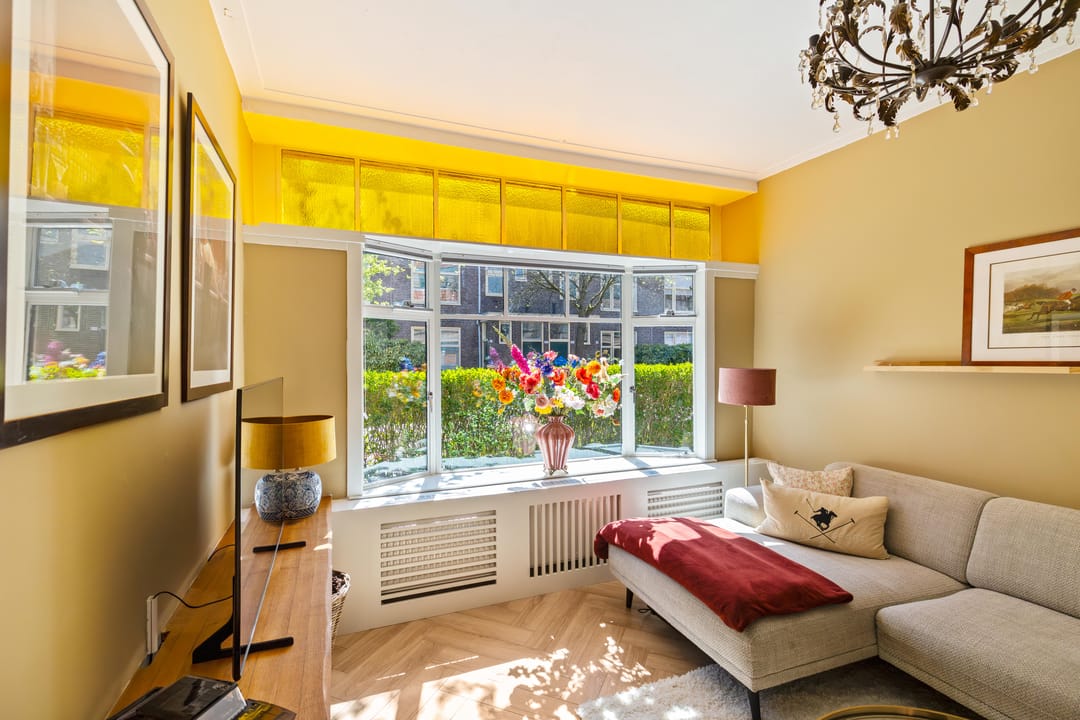 Photo 11 of Louise Henriettestraat 29