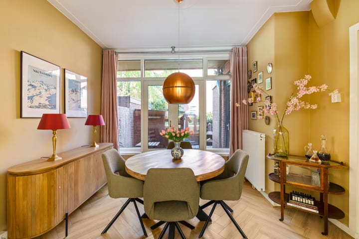 Photo 2 of Louise Henriettestraat 29