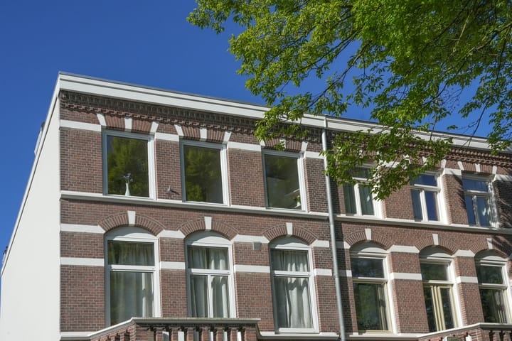 Photo 2 of Johannes Vijghstraat 76