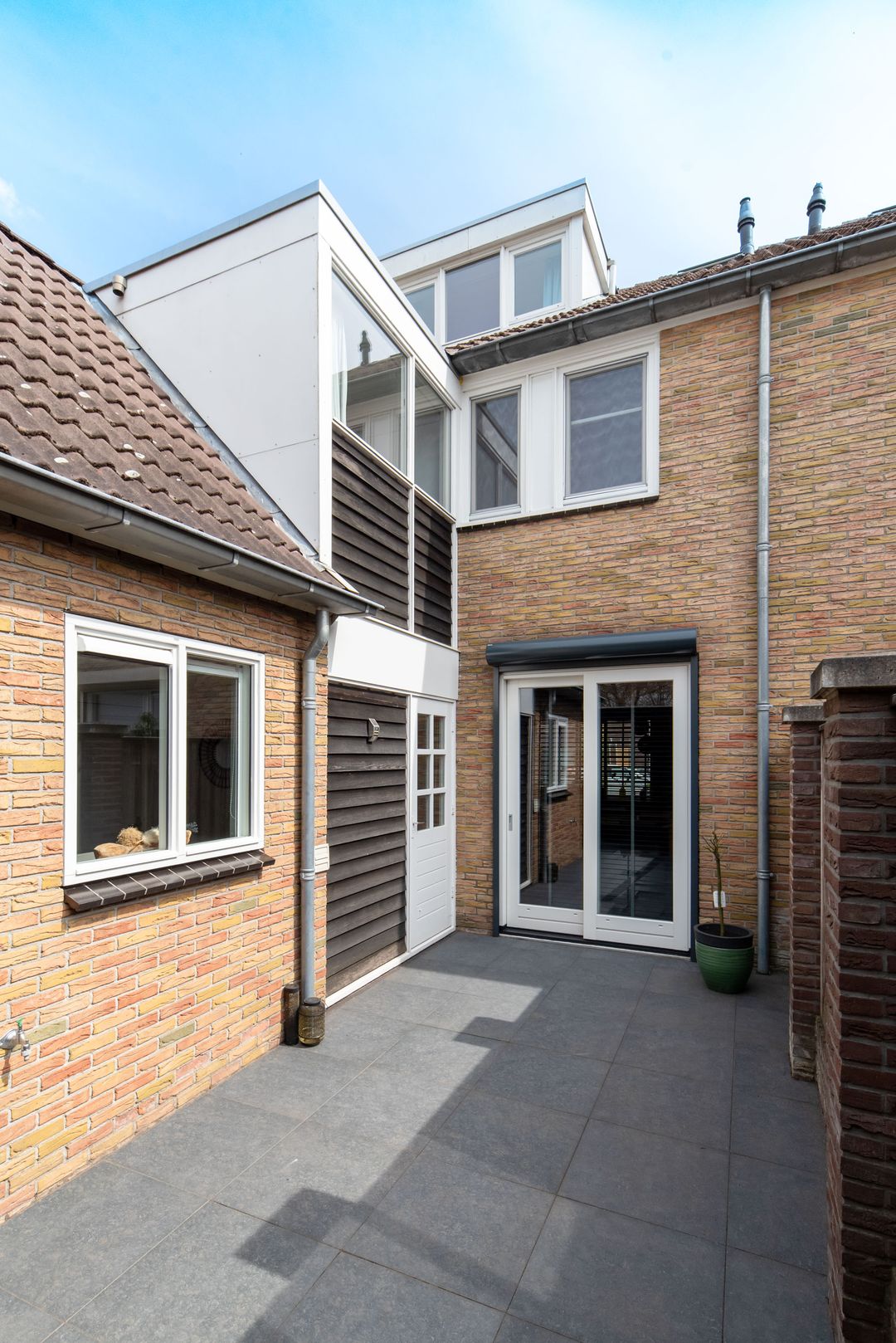Photo 47 of Pastoor Petersstraat 54