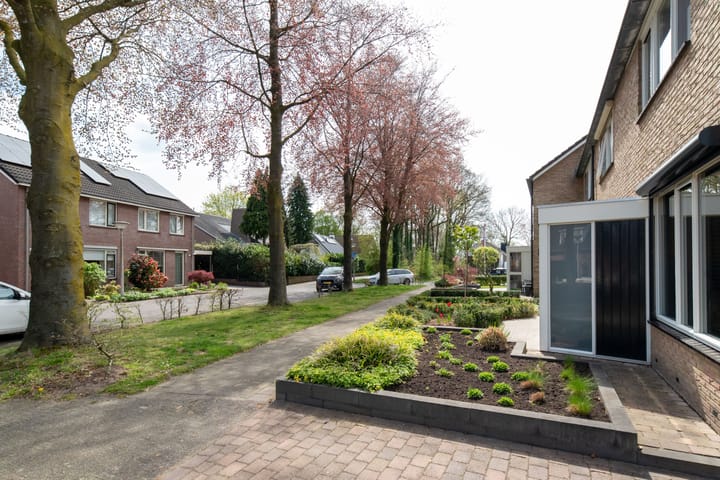 Photo 4 of Pastoor Petersstraat 54