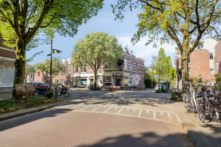 Foto 4 van de Ruyterstraat 6