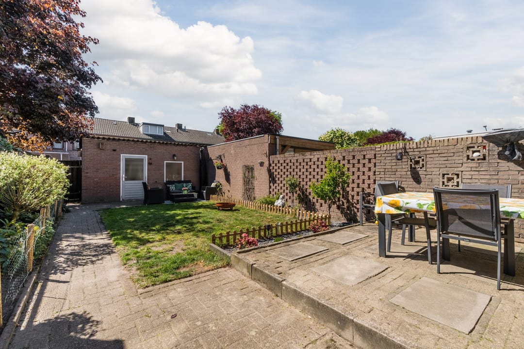 Photo 23 of Mgr de Haasstraat 88